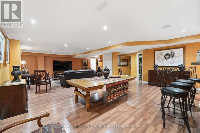 2169 Valenceville Crescent — photo 37 of 40