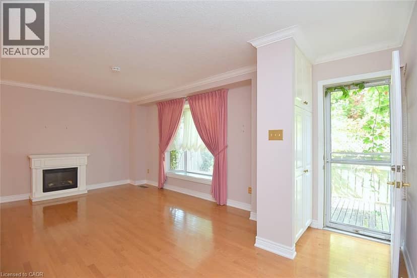 81 AYLMER Crescent, Stoney Creek, photo 6