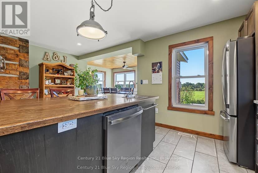 2111 Four Mile Lake Road — photo 12 of 40