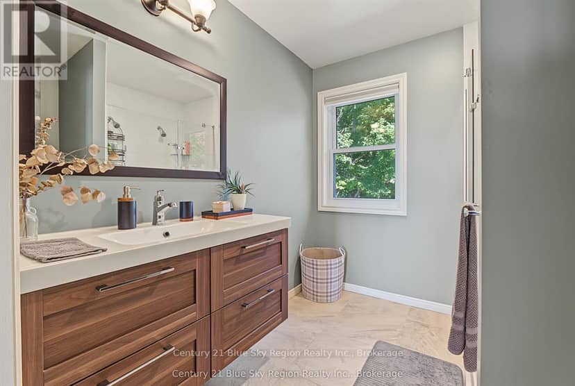 2111 Four Mile Lake Road — photo 23 of 40