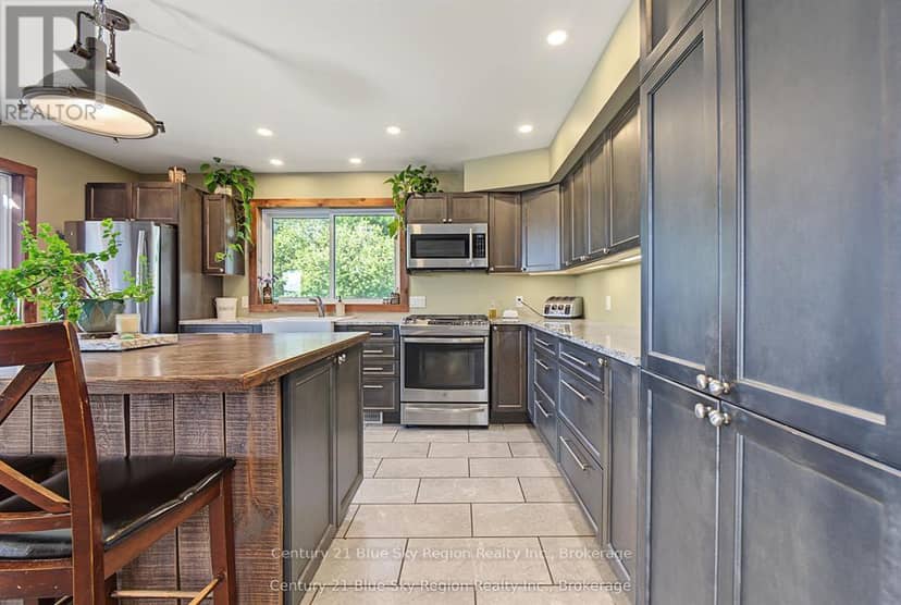 2111 Four Mile Lake Road — photo 9 of 40