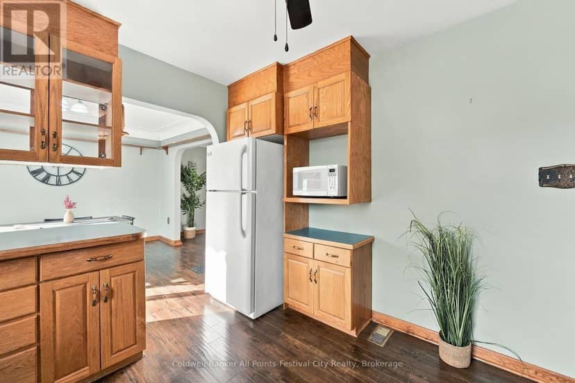 165 Cameron Street — photo 12 of 40