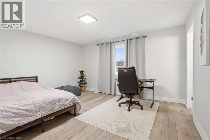 121 MOFFATT Street — photo 17 of 40