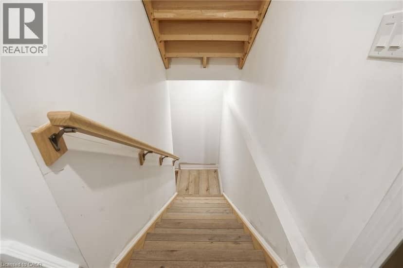 121 MOFFATT Street — photo 28 of 40