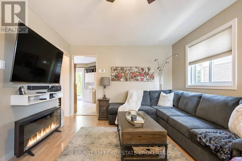 4 Bluegrass Drive — photo 12 of 38