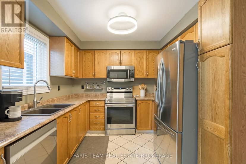 4 Bluegrass Drive — photo 5 of 38