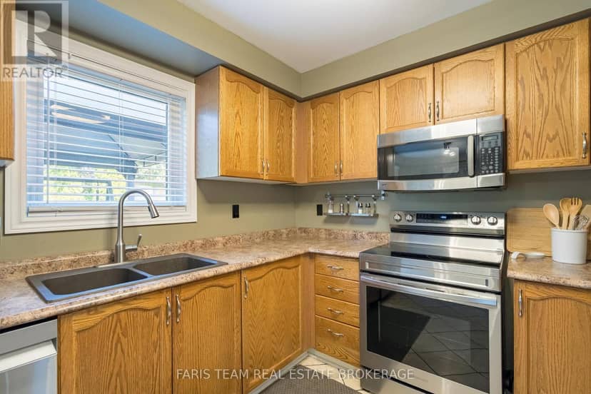 4 Bluegrass Drive — photo 8 of 38