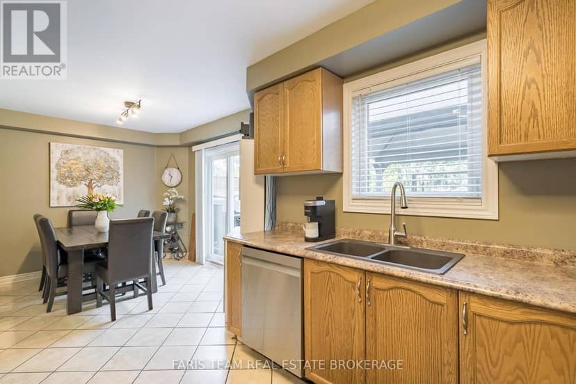 4 Bluegrass Drive — photo 9 of 38