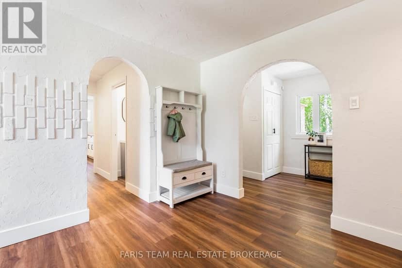 2087 Rumney Road — photo 10 of 40