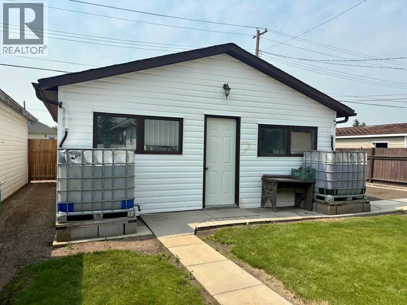 5122 46 Street, Mannville, photo 3