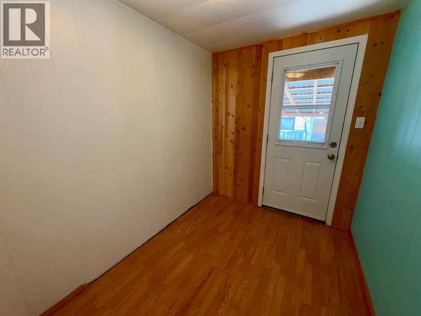 5122 46 Street — photo 19 of 24