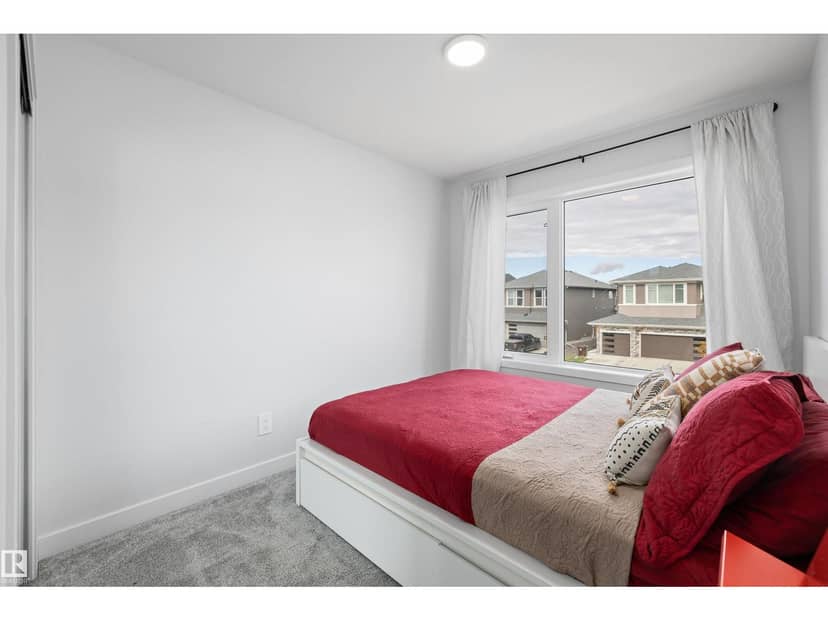 290 Jensen Lakes Bv — photo 35 of 40