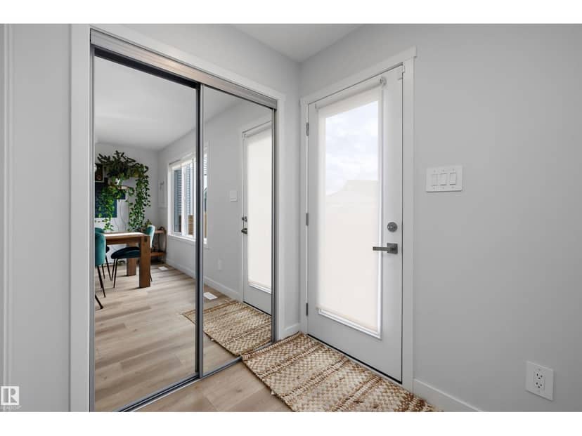 290 Jensen Lakes Bv — photo 15 of 40