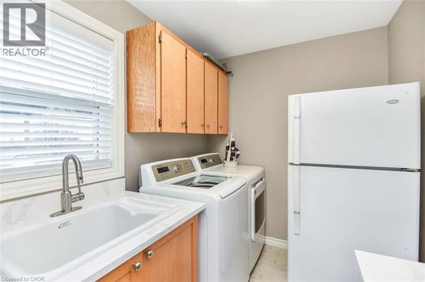 1060 BEACH Boulevard — photo 17 of 40