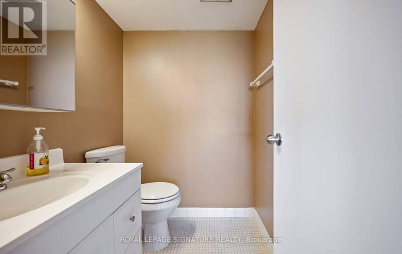 1406 - 1580 Mississauga Valley Boulevard — photo 31 of 40