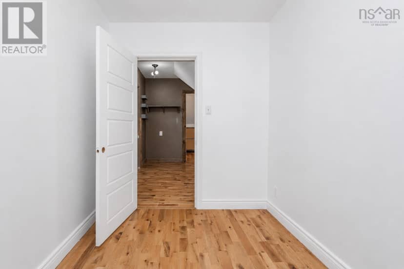 10 Cottage Street — photo 33 of 40
