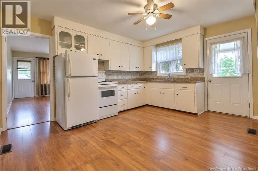 157 Main Street — photo 13 of 22