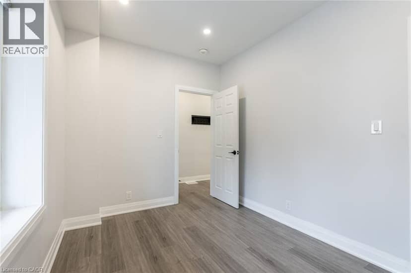 536 CANNON Street E, Hamilton, photo 6
