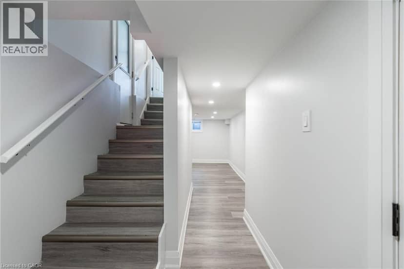 536 CANNON Street E — photo 16 of 40