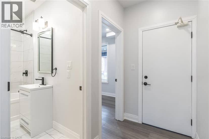 536 CANNON Street E — photo 4 of 40