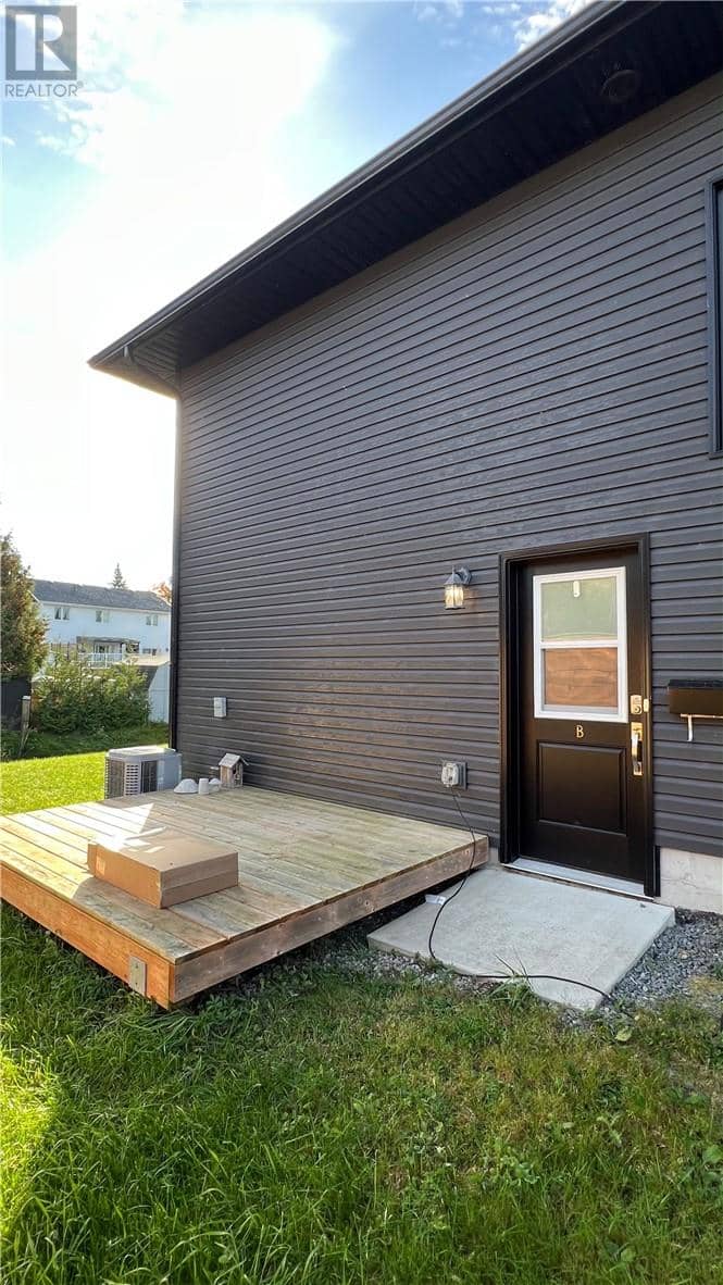 148 Hollybrook Crescent Unit# Lower, Azilda, photo 2