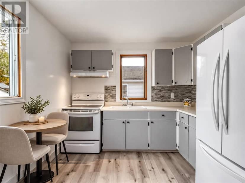 78 Mountain Avenue — photo 9 of 40