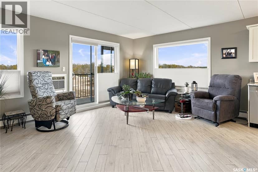 203 2426 Buhler AVENUE, North Battleford, photo 2