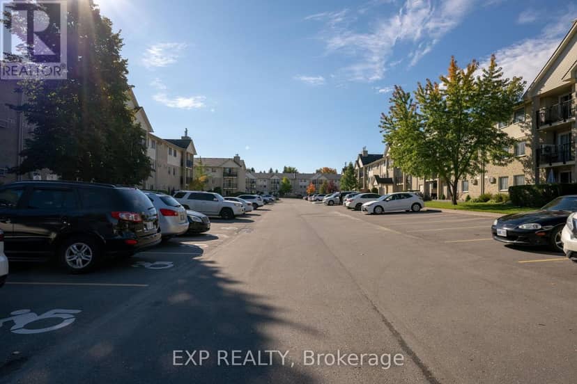 112 - 735 Deveron Crescent — photo 25 of 26
