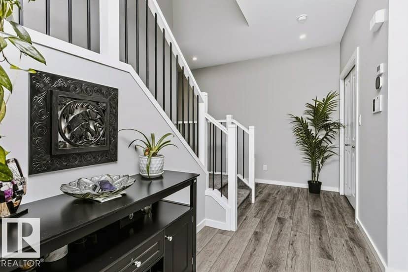 7132 182 AV NW — photo 18 of 40