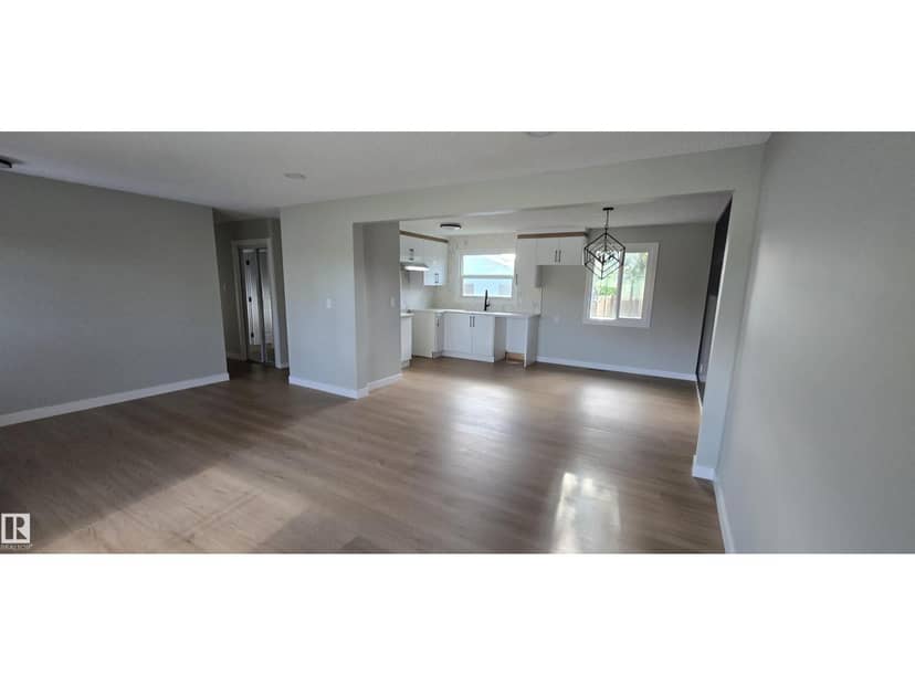 13812 63 ST NW — photo 10 of 30
