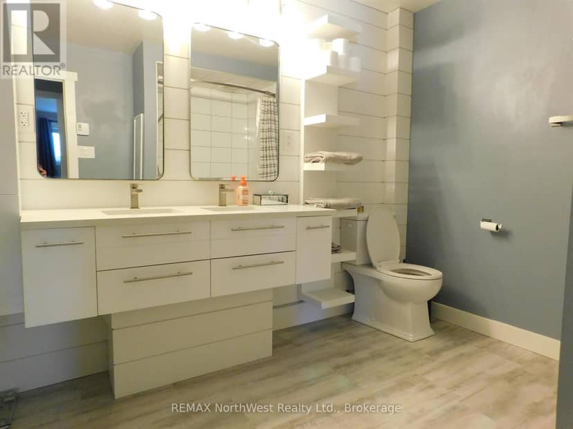 70 Wood Street — photo 20 of 30