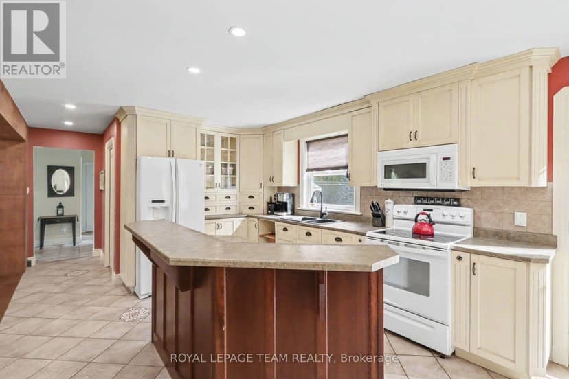 10496 St John Street — photo 10 of 34