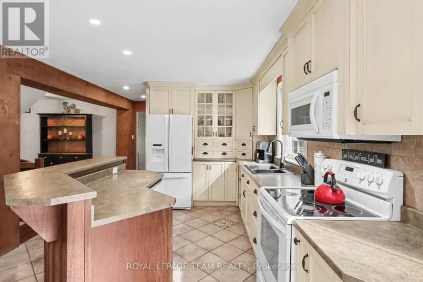 10496 St John Street — photo 9 of 34