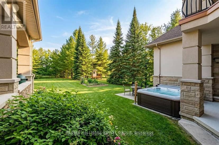 5800 Queenscourt Crescent — photo 23 of 40