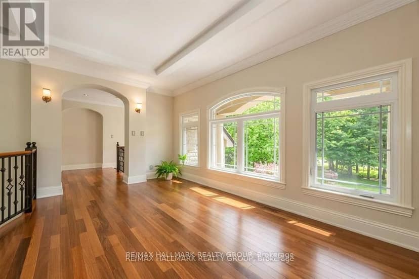 5800 Queenscourt Crescent — photo 30 of 40