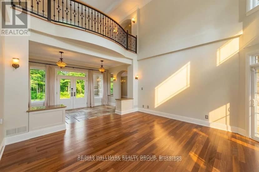 5800 Queenscourt Crescent, Ottawa, photo 5