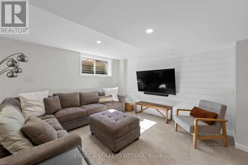 720 Coast Circle — photo 37 of 40