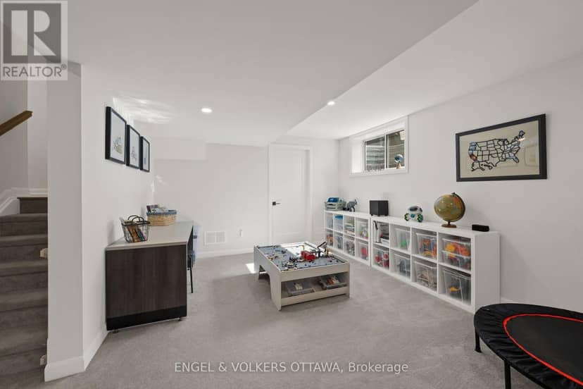 720 Coast Circle — photo 38 of 40