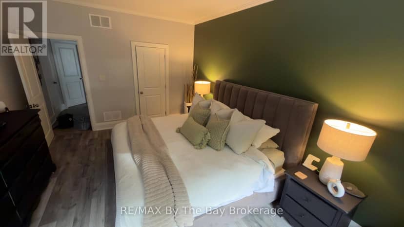 320 Birch Street — photo 21 of 40