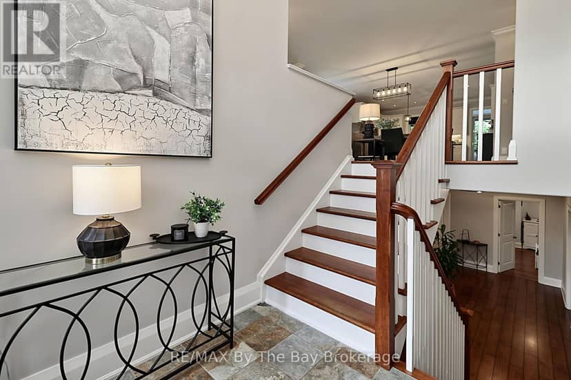 320 Birch Street — photo 5 of 40