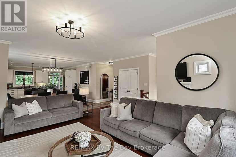 320 Birch Street — photo 8 of 40