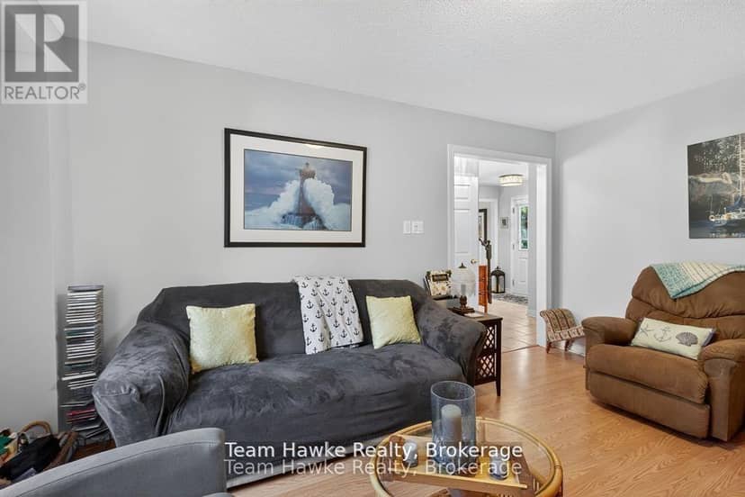 29 Boyd Crescent — photo 18 of 40
