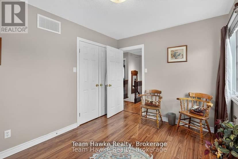 29 Boyd Crescent — photo 28 of 40