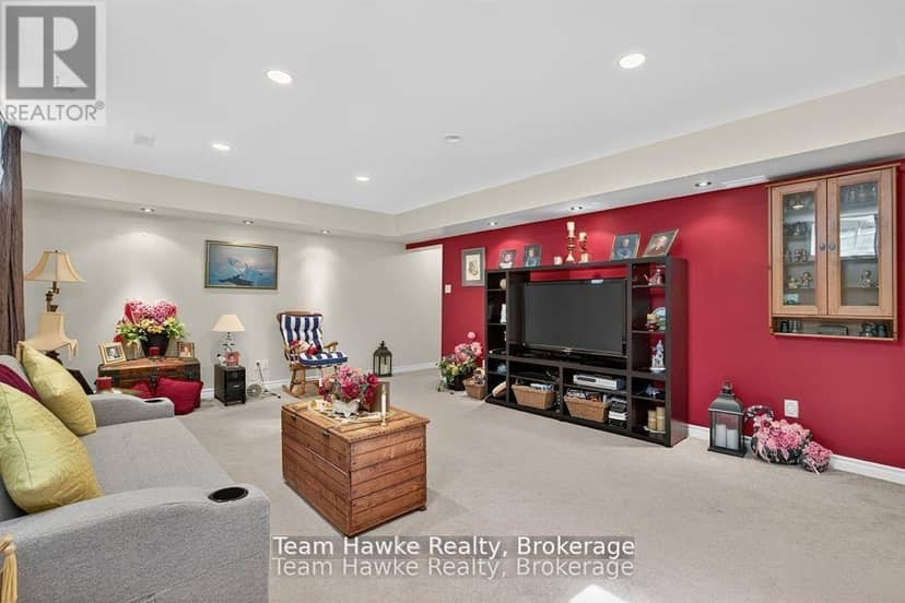 29 Boyd Crescent — photo 31 of 40
