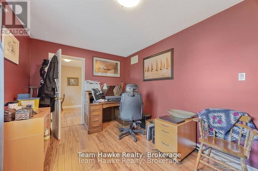 29 Boyd Crescent — photo 34 of 40