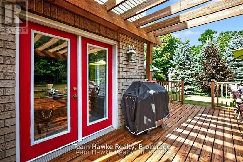 29 Boyd Crescent — photo 40 of 40