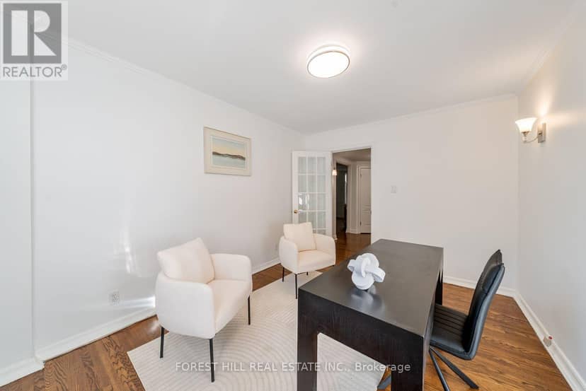 301 - 717 Eglinton Avenue W — photo 29 of 33
