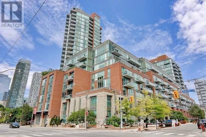 S 828 - 112 George Street — photo 1 of 34
