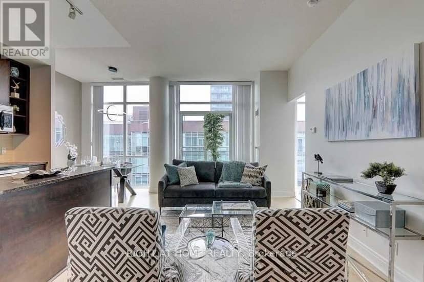S 828 - 112 George Street — photo 18 of 34