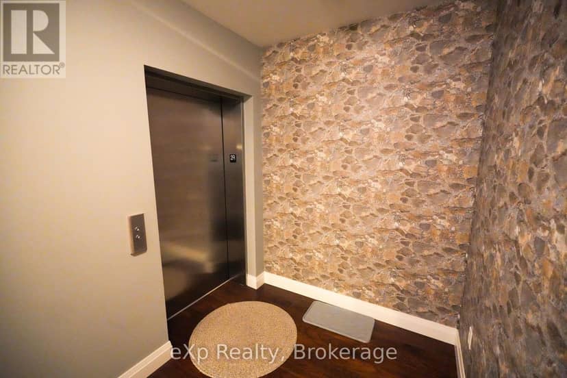 203 - 80 9th Street E — photo 24 of 40